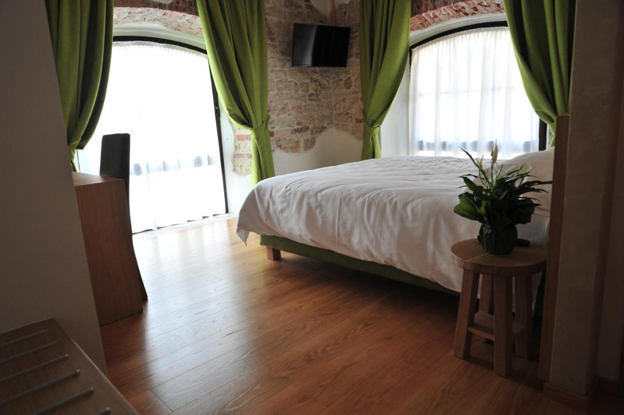 Nuova Filanda Rooms And More วัลดอบเบียเดเน ภายนอก รูปภาพ