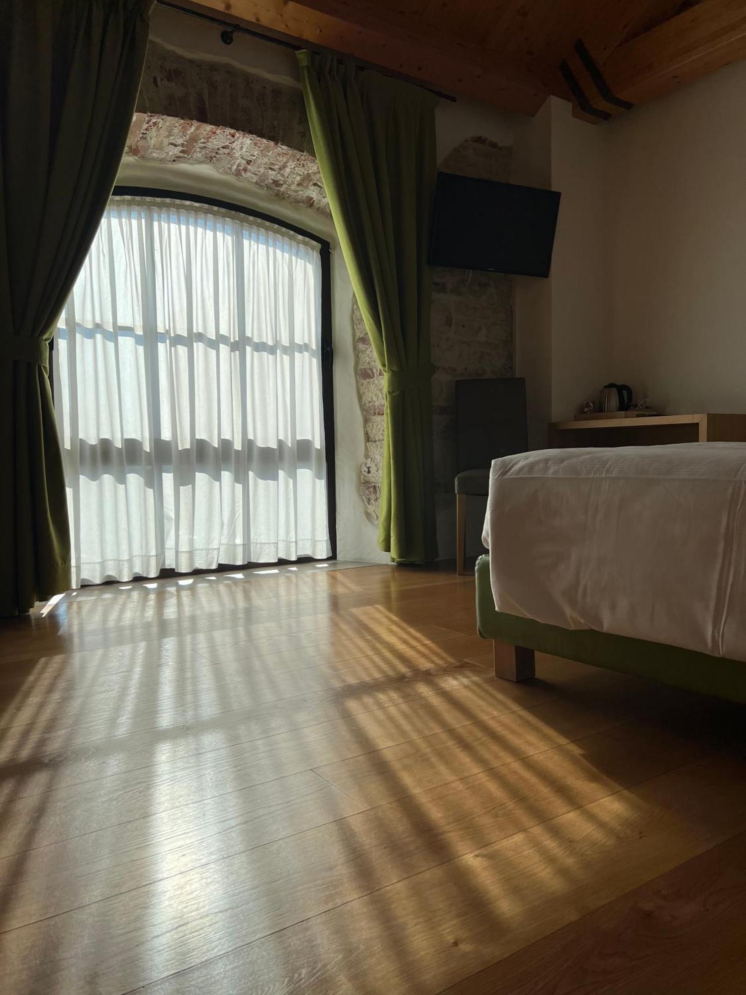 Nuova Filanda Rooms And More วัลดอบเบียเดเน ภายนอก รูปภาพ