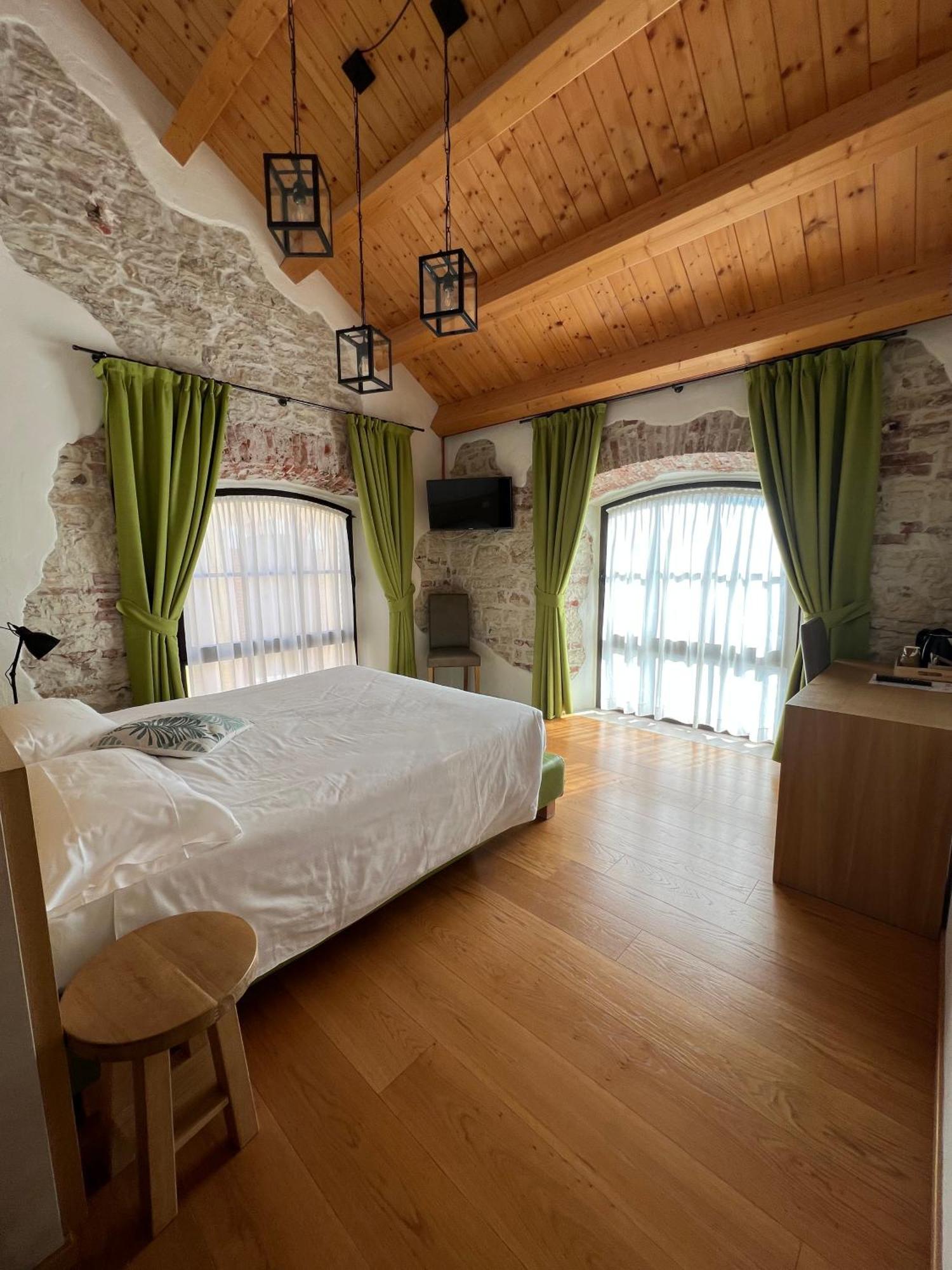 Nuova Filanda Rooms And More วัลดอบเบียเดเน ภายนอก รูปภาพ