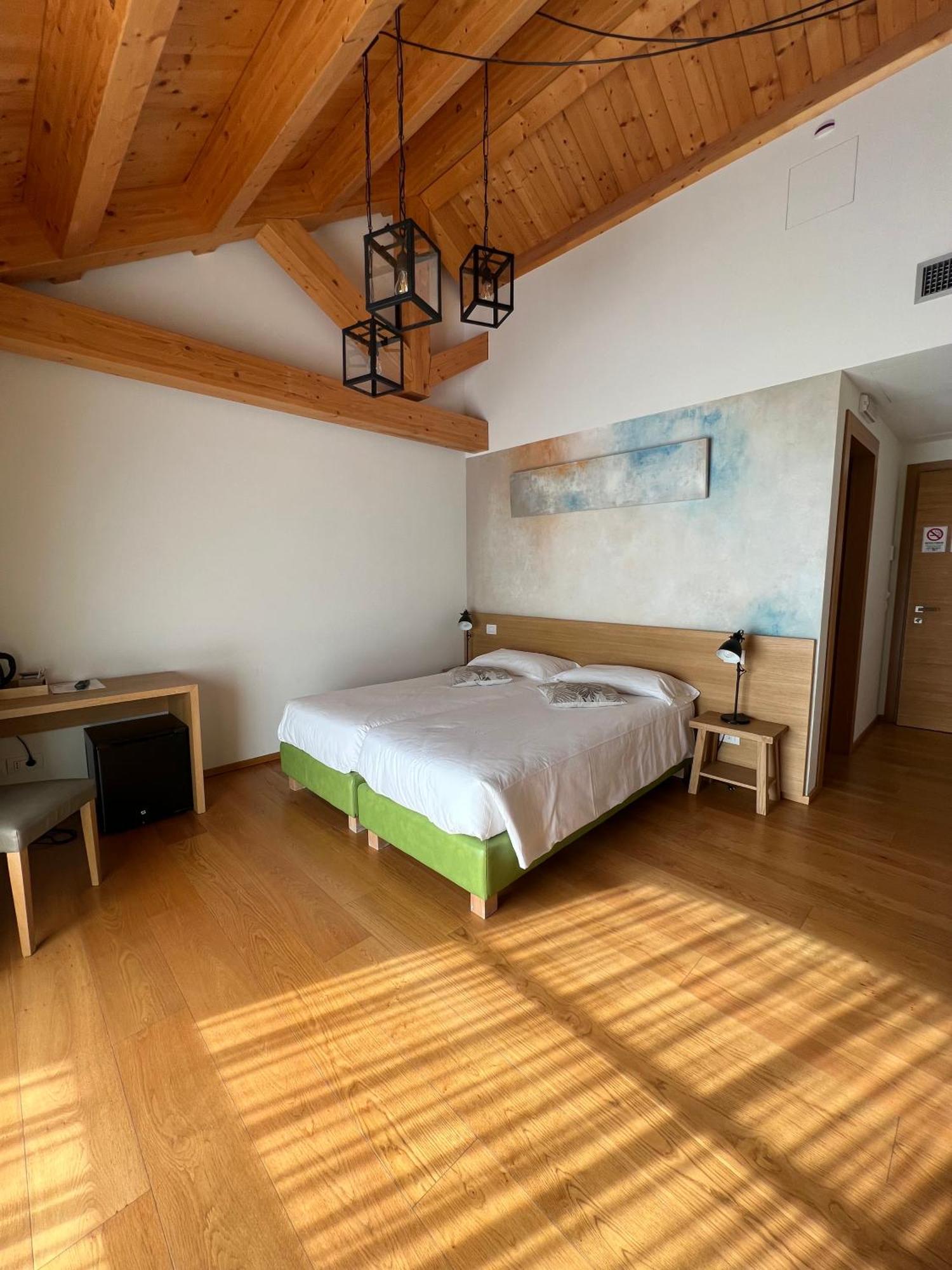 Nuova Filanda Rooms And More วัลดอบเบียเดเน ภายนอก รูปภาพ