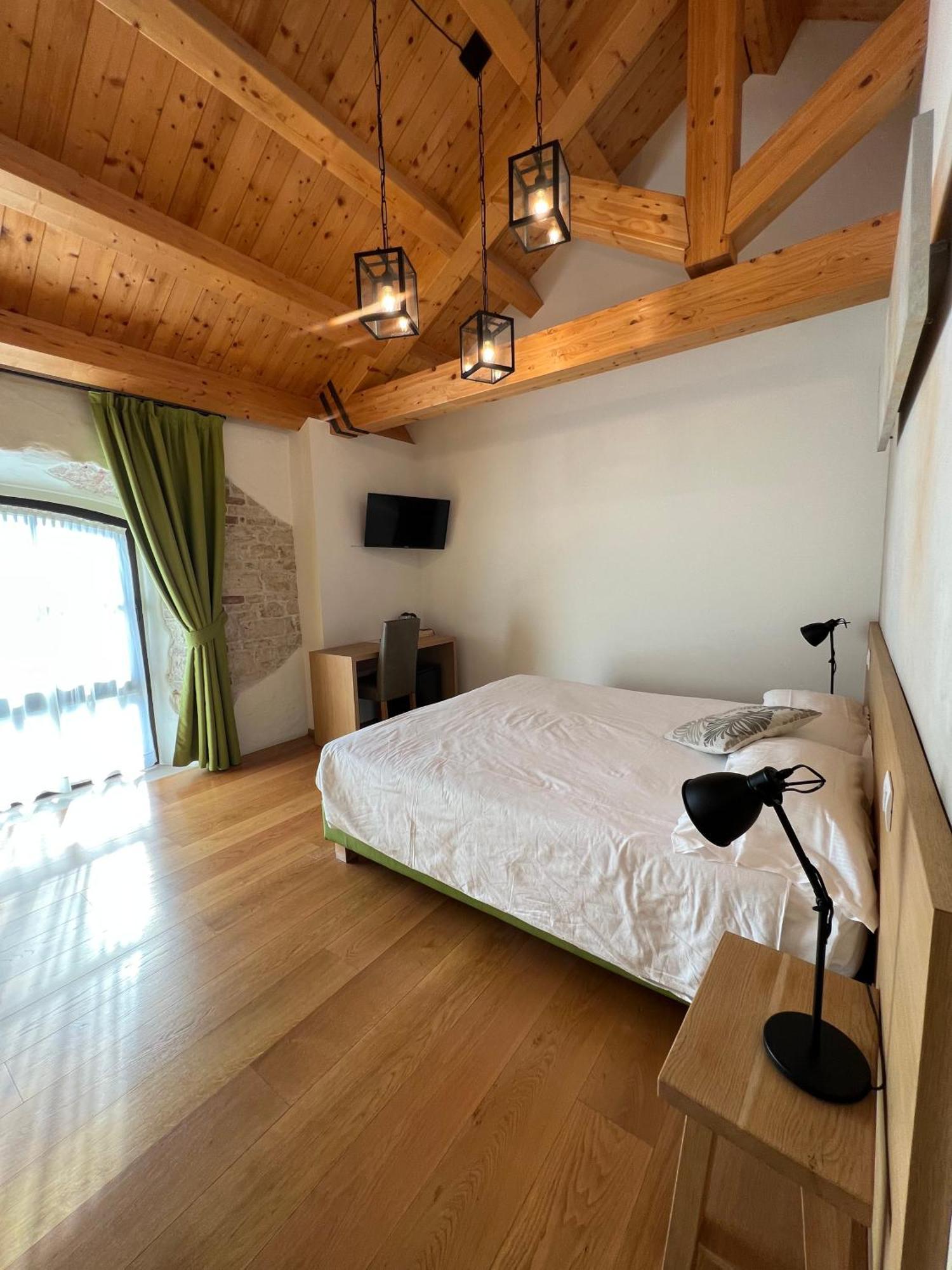 Nuova Filanda Rooms And More วัลดอบเบียเดเน ภายนอก รูปภาพ