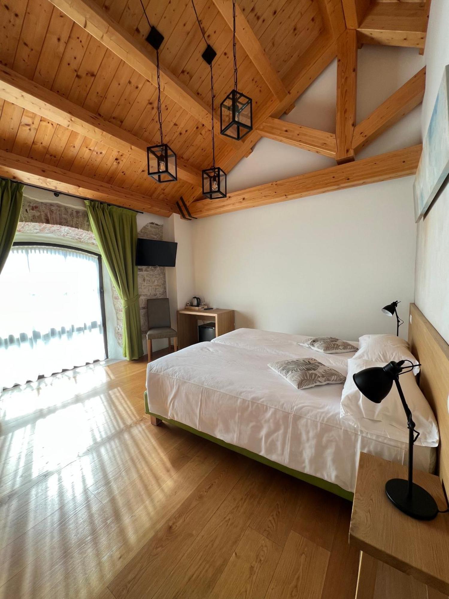 Nuova Filanda Rooms And More วัลดอบเบียเดเน ภายนอก รูปภาพ